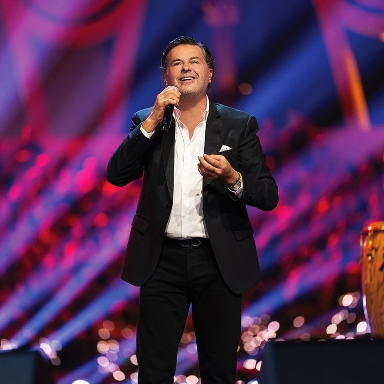 السوبر ستار راغب علامة 