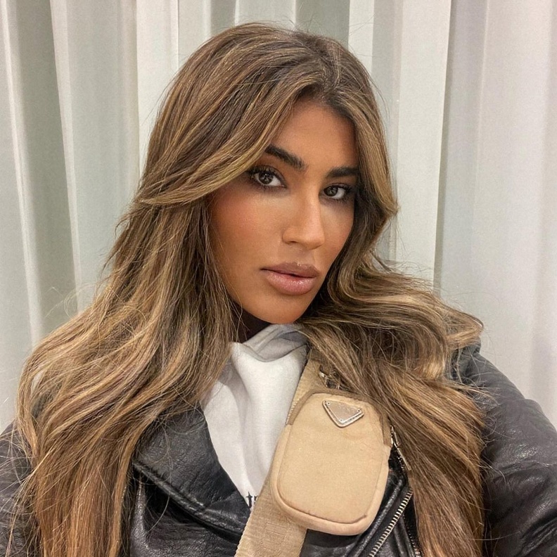 ليلى عبدالله تكشف عن صور والدتها اللبنانية في فترة شبابها