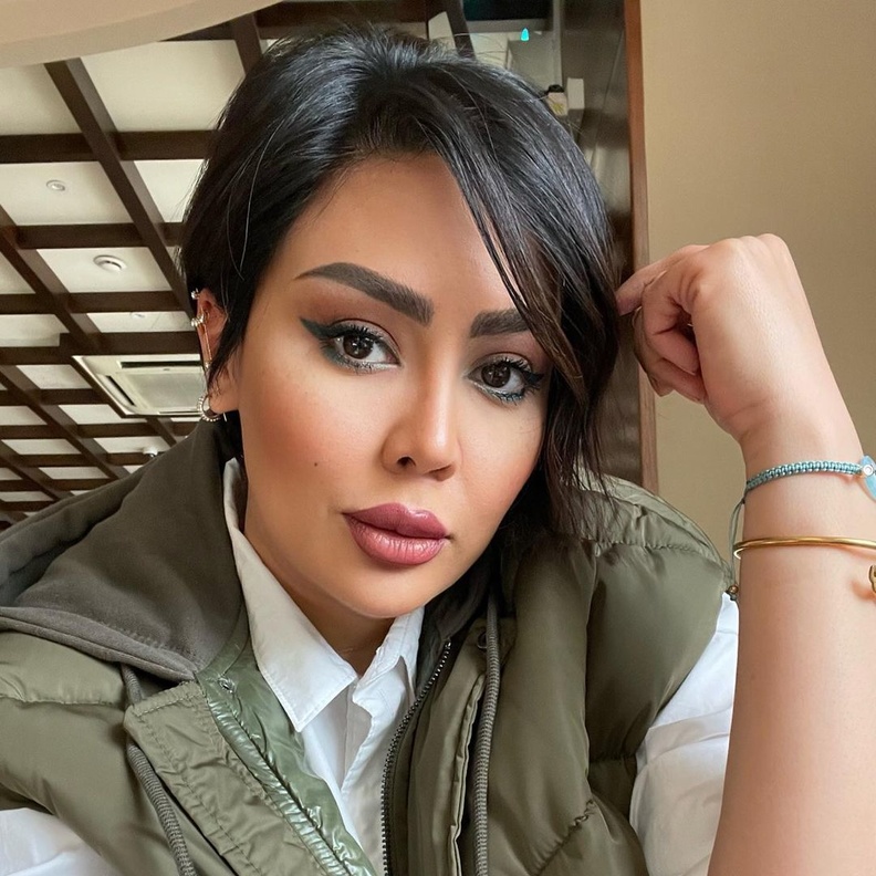  مروة خليل تستعرض أحدث تقنيات رفع الحواجب وتجميل الوجه