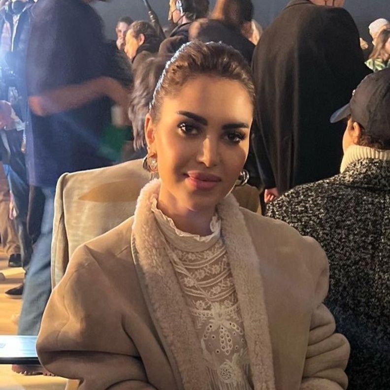 نجود الرميحي تثير الجدل بشبهها مع سيرين عبد النور