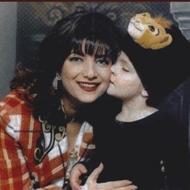 لقطات نادرة لـ أصالة نصري مع ابنتها شام 