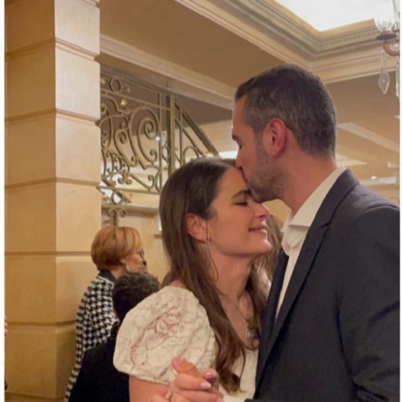 شام الذهبي وزوجها