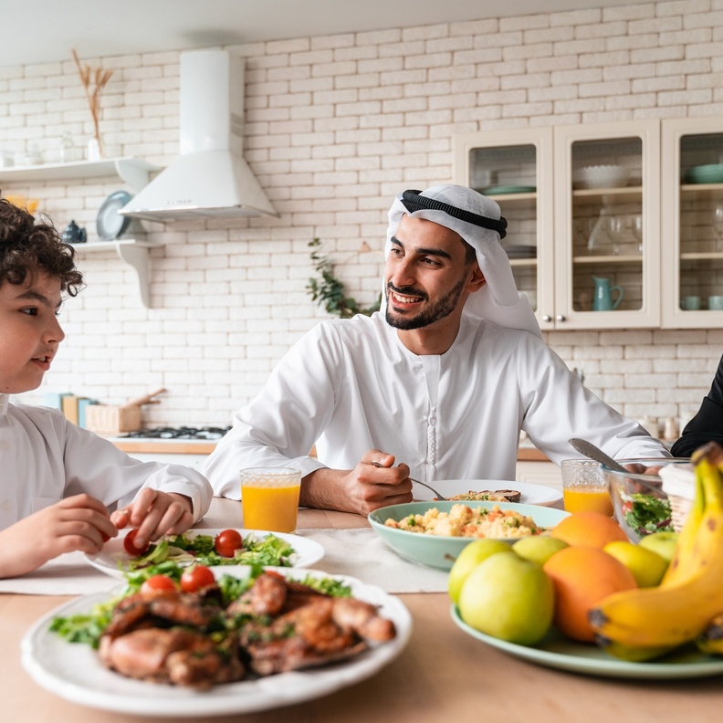3أطعمة ضرورية في وجبة سحور الأطفال