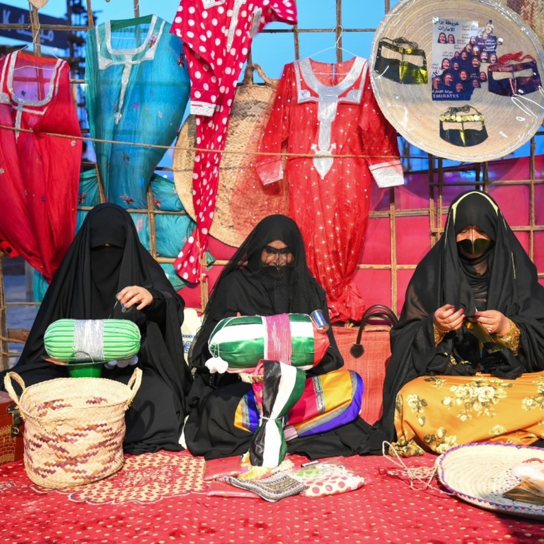 أجواء تراثية ساحرة وفعاليات متنوعة في مهرجان التراث البحري بأبوظبي