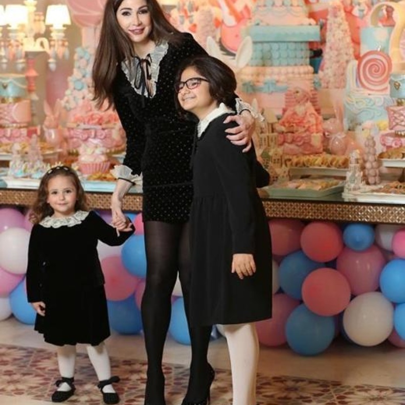 الإعلامية ديما صادق تكشف عن اسم وجنس طفلها الثالث المنتظر 