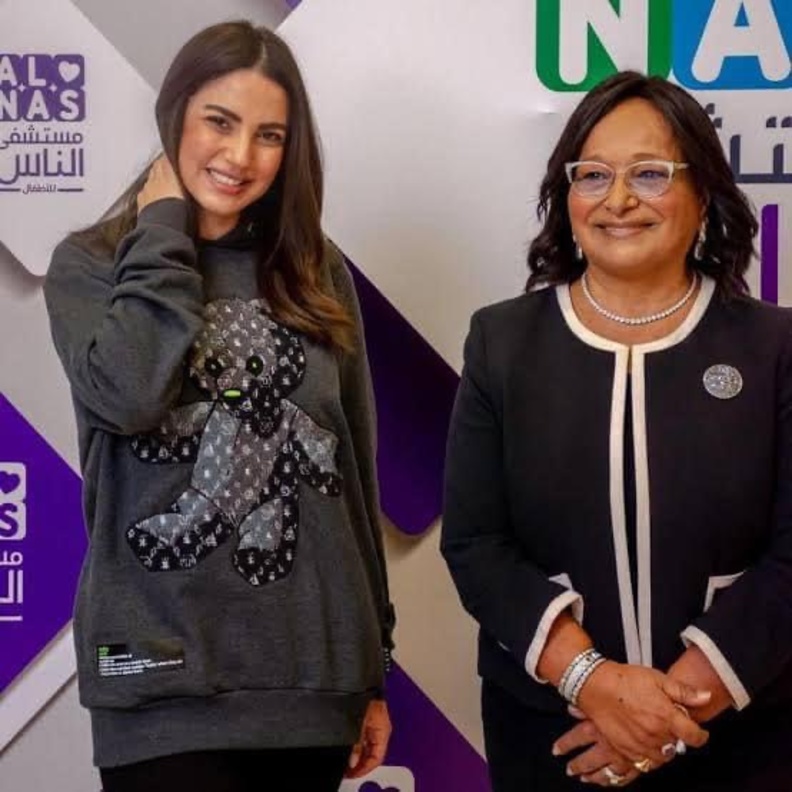 درة مع الراحلة أنيسة حسونة