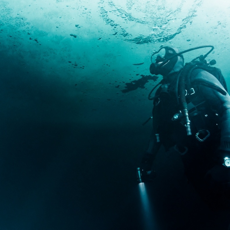 ساعة BR 03-92 Diver White اكتشاف المياه الجليدية