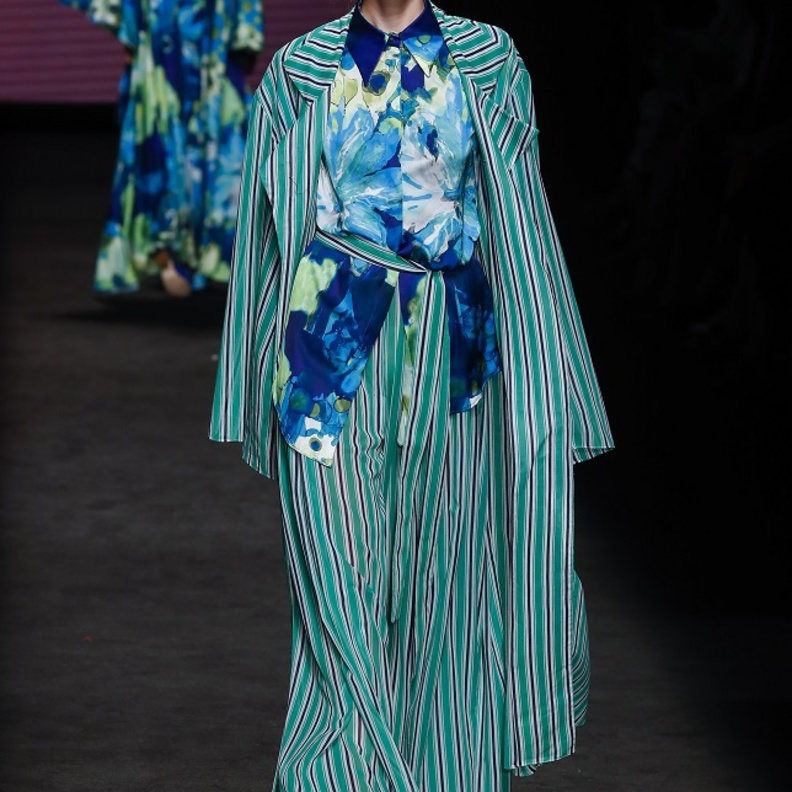 تنسيق السروال الواسع للصيف بأسلوب مميّز من Duyos