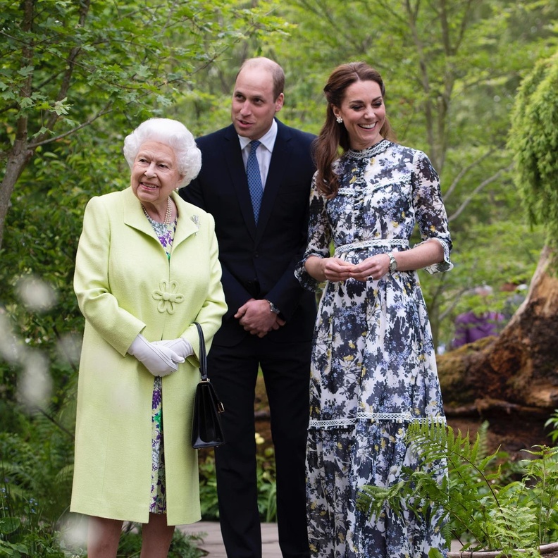 العائلة المالكة البريطانية توجه رسائل ثناء على الملكة في اليوم العالمي للمرأة