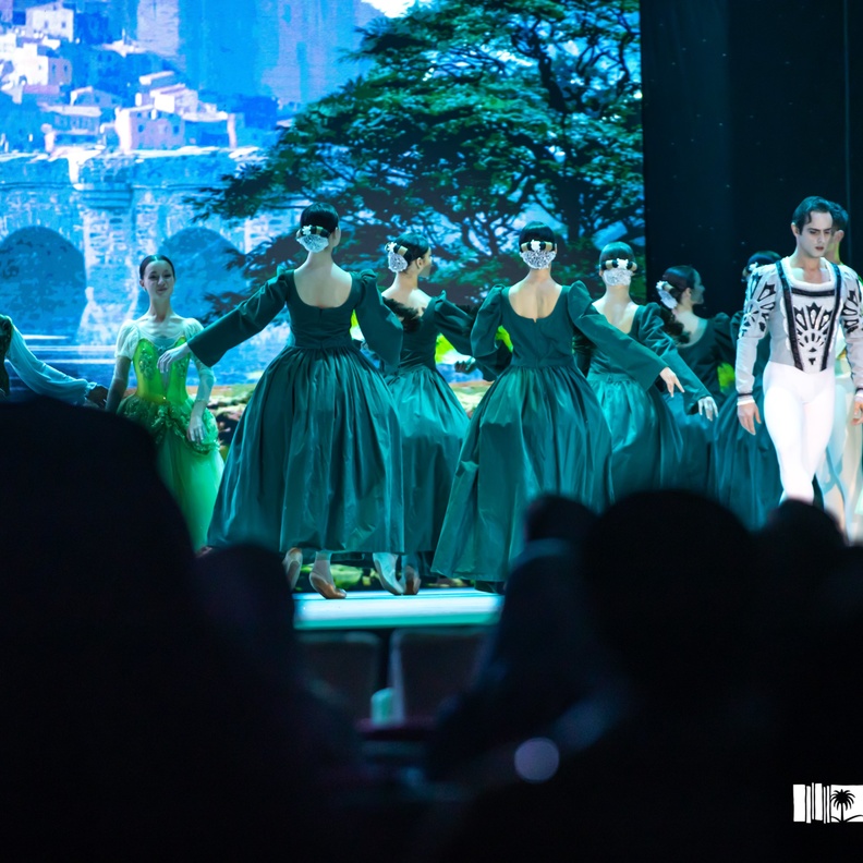 الثقافة السعودية تجمع روائع "برودواي" في واجهة الرياض