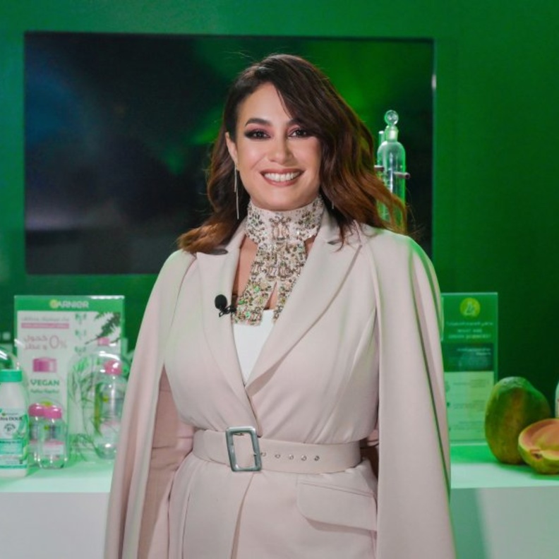 "غارنييه" تعقد أول حدث لها في الصحراء السعودية بحضور النجمة هند صبري