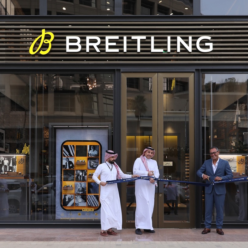 بريتلينغ تفتتح أكبر بوتيك لها في الشرق الأوسط في أبراج العليا في الرياض 