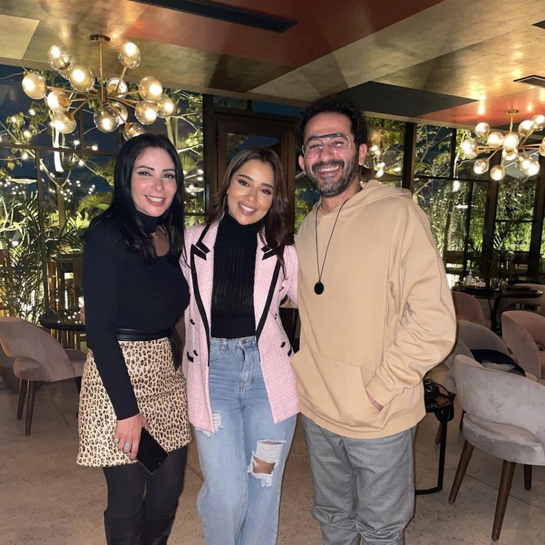 أحدم حلمي وبلقيس ومنى زكي