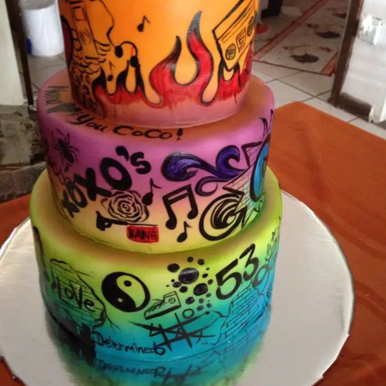 أفكار جديدة لديكور حفلات الزفاف بالكتابة والرسومات اليدوية