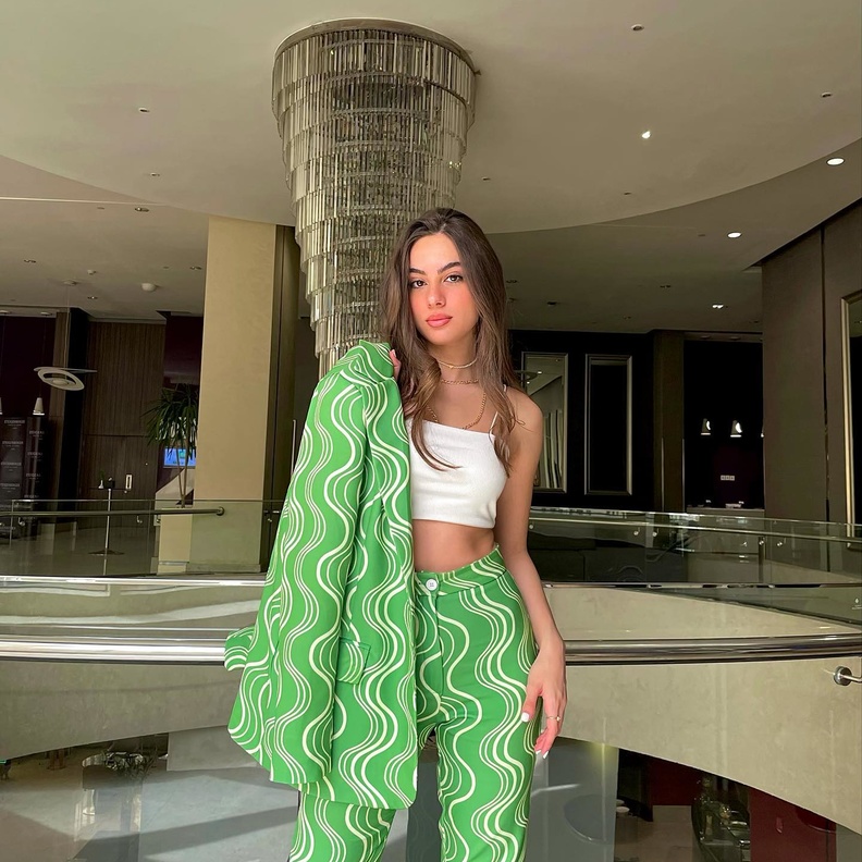 اندريا طايع 