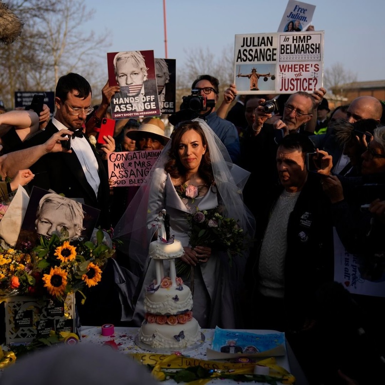 زواج جوليان أسانج مؤسس موقع ويكيليكس في سجن بيلمارش