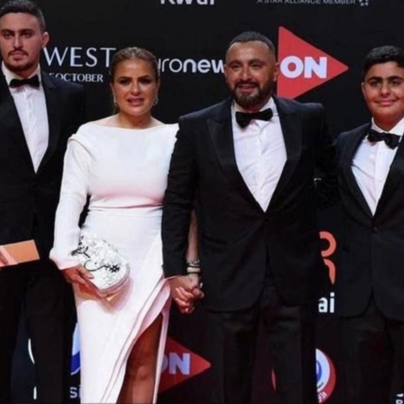 أحمد السقا وأسرته