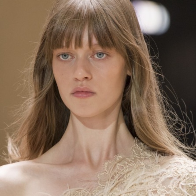 أهم النصائح لاختيار قصّة الغرّة المناسبة لشكل الوجه