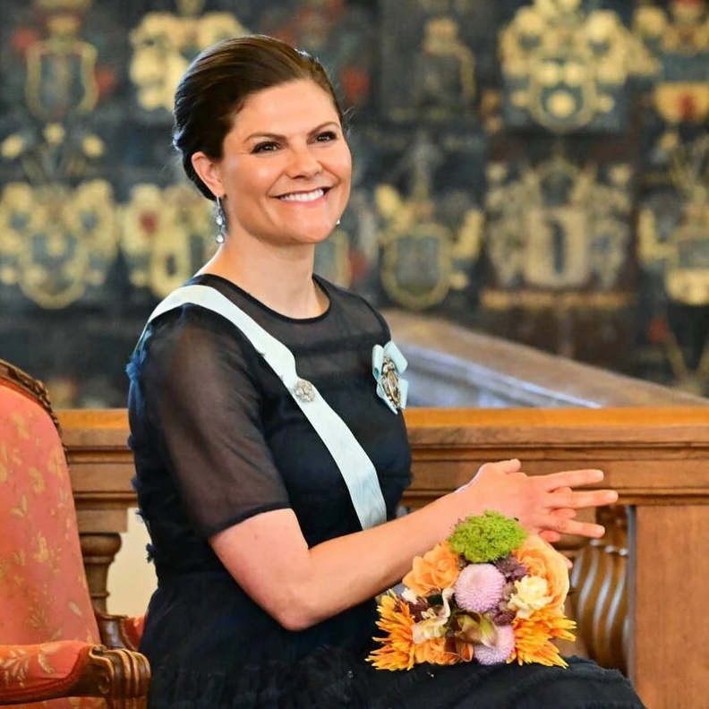 الأميرة فيكتوريا في الحفل السنوي للأكاديمية الملكية للآداب