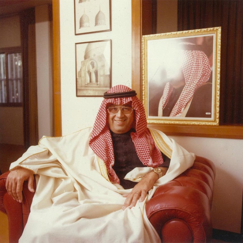 10 مقولات لا تنسى لغازي القصيبي عن المرأة بمناسبة يوم المرأة العالمي