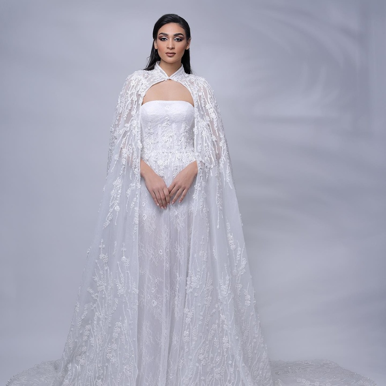 المصمم علي الخشن لـ"هي": فساتين الزفاف الناعمة موضة 2022