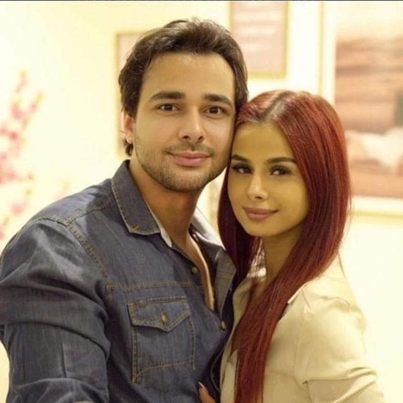 منة عرفة ومحمود المهدي 