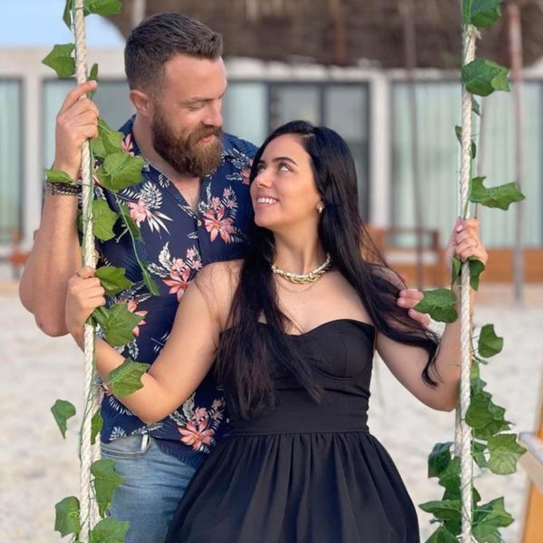 عزة زعرور ترزق بطفلها الأول وتكشف عن صعوبات واجهتها خلال ولادتها