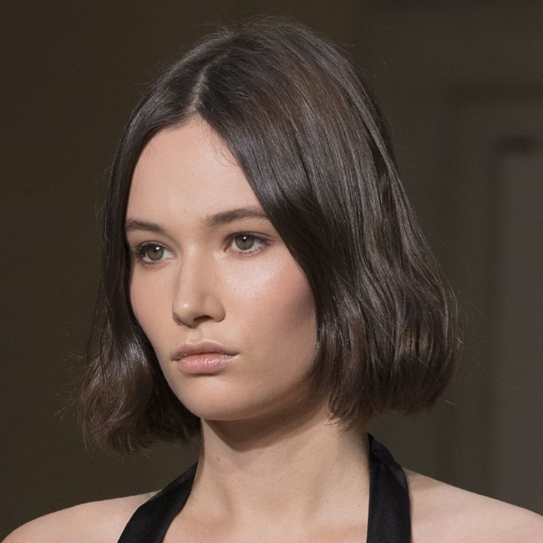 تسريحات شعر قصير لطالبات الجامعة والمدرسة