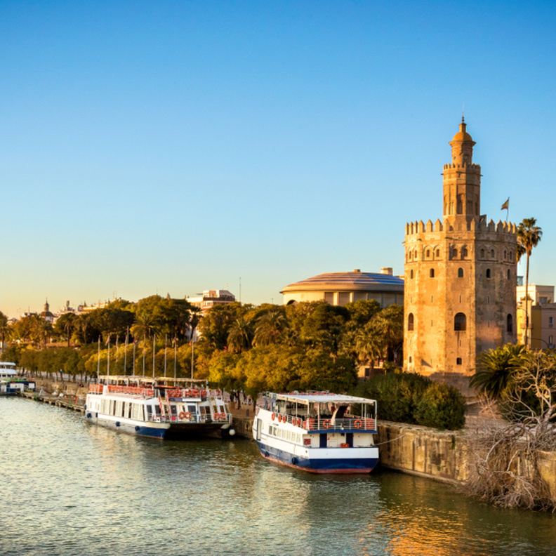 رحلة شهر عسل مميزة بين مدن الأندلس القديمة