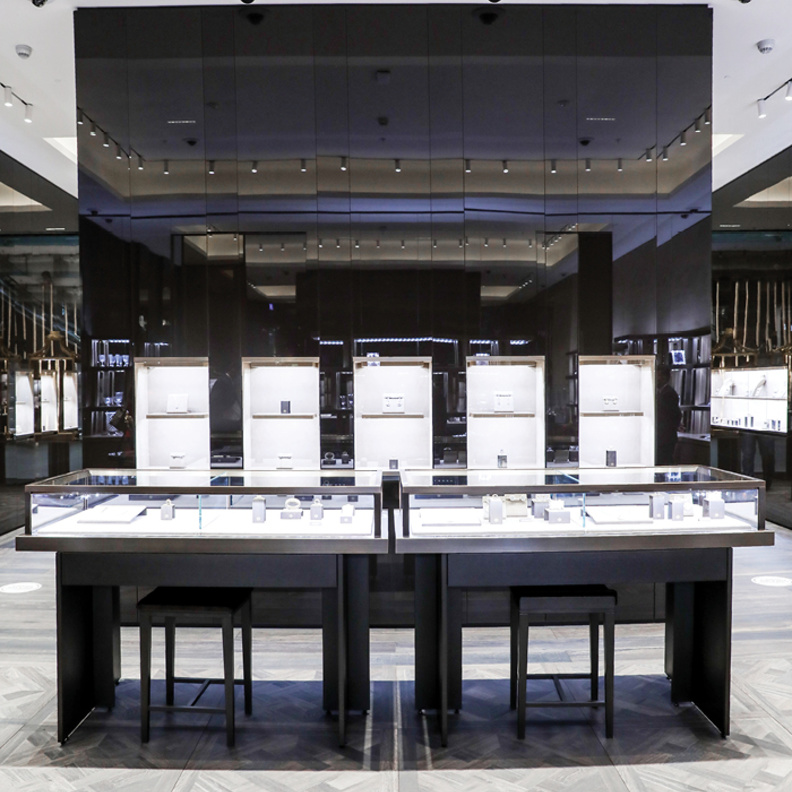 تعلن دار بوتشيلاتي BUCCELLATI عن افتتاح بوتيك لها في دبي مول DUBAI MALL