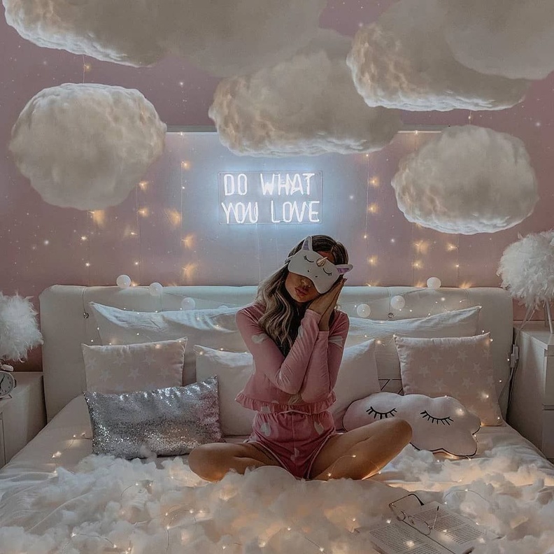 أجهزة إنارة لديكور غرف بنات ساحرة