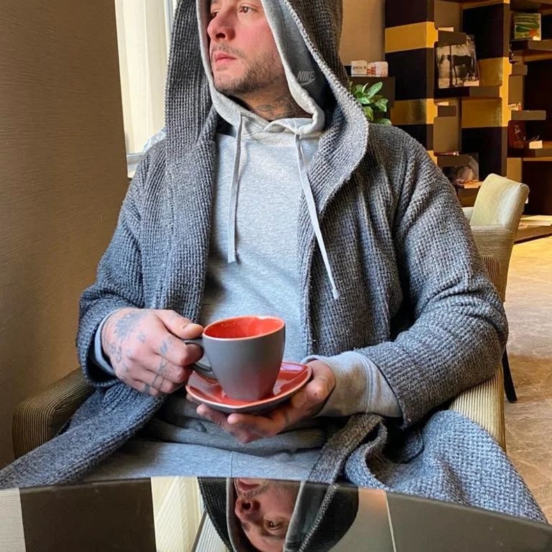 أحمد الفيشاوي أحب شيرين رضا من طرف واحد= انستغرام الفيشاوي