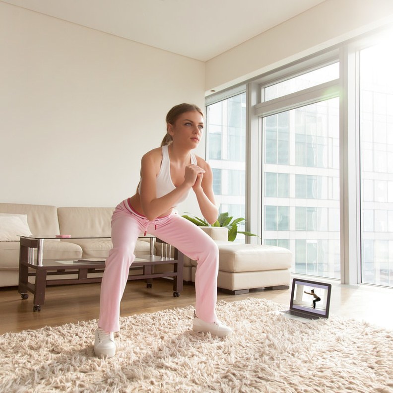 أفضل 10 تمارين رياضية لشد الجسم وزيادة الطول للنساء