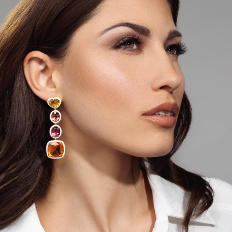 أقراط من Emily P Wheeler