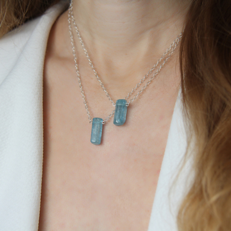 الأكوامارين حجر الحظ لمواليد شهر آذارمارس