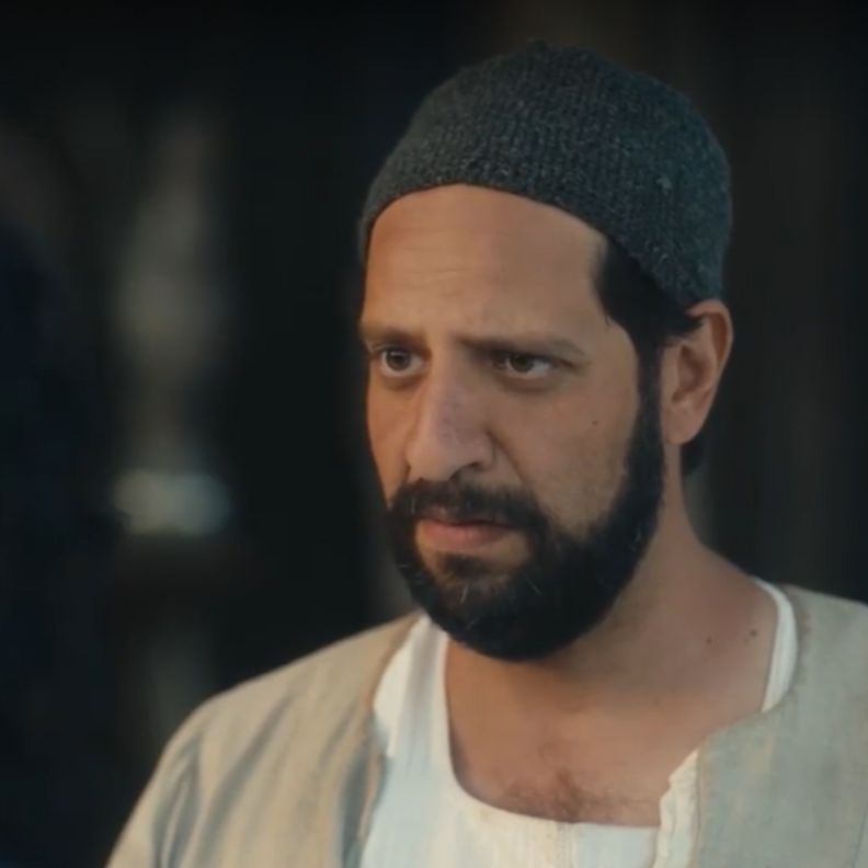 أحمد أمين في دور عرفات