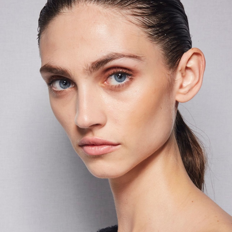 تسريحات شعر ذيل الحصان الجذابة طبّقيها في رمضان 2022 بأساليب بسيطة