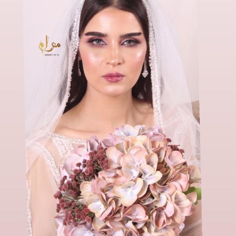 تصوير عروس بكاميرا المصورة مرام القحطاني