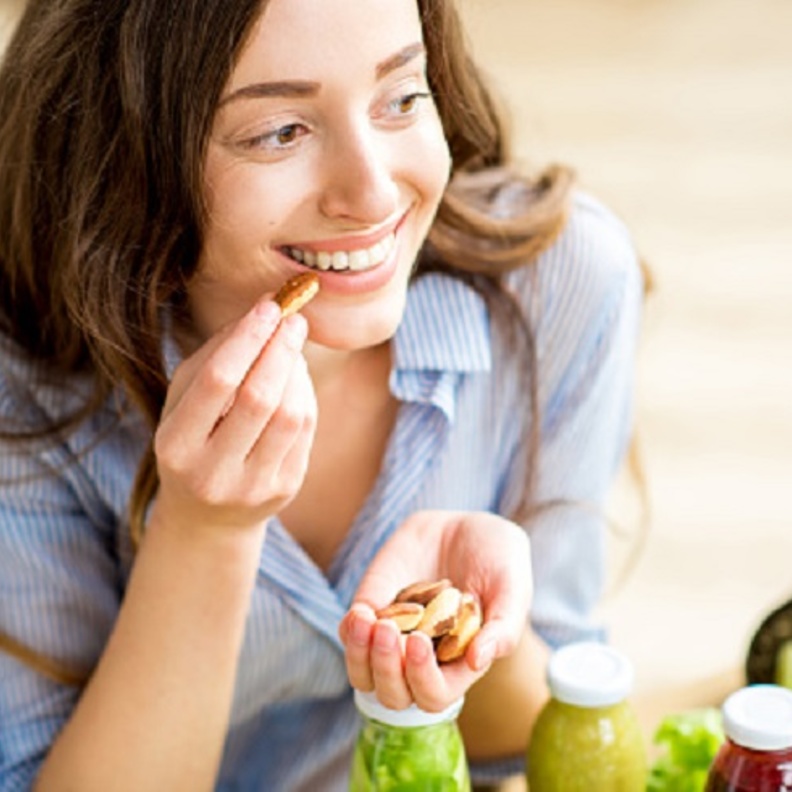 ماهي فوائد المكسرات للنساء