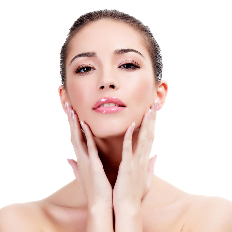 خلطات طبيعية للصبايا لحماية الشفاه من الجفاف والتشقق بسبب الصيام