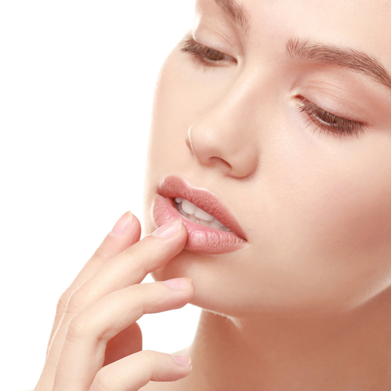 خلطات طبيعية من التوت لتوريد الشفايف قبل عيد الفطر