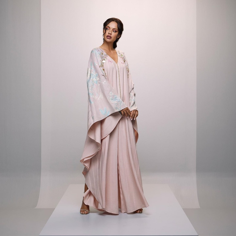 عبايات رمضانية للعروس انستقرام@selma_benomar_caftan