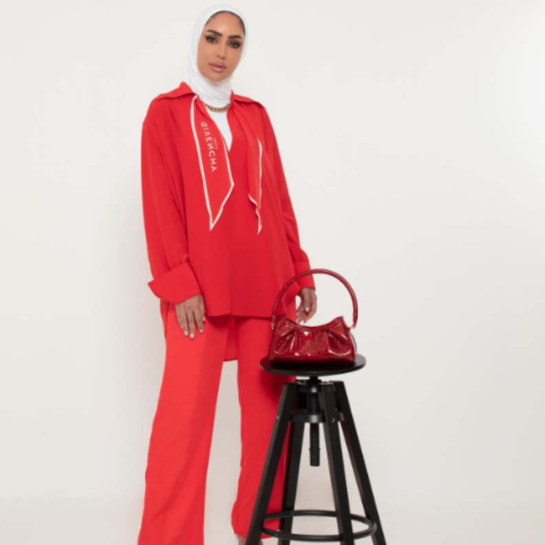 موديلات بلايز اوفر سايز للصبايا المحجبات 