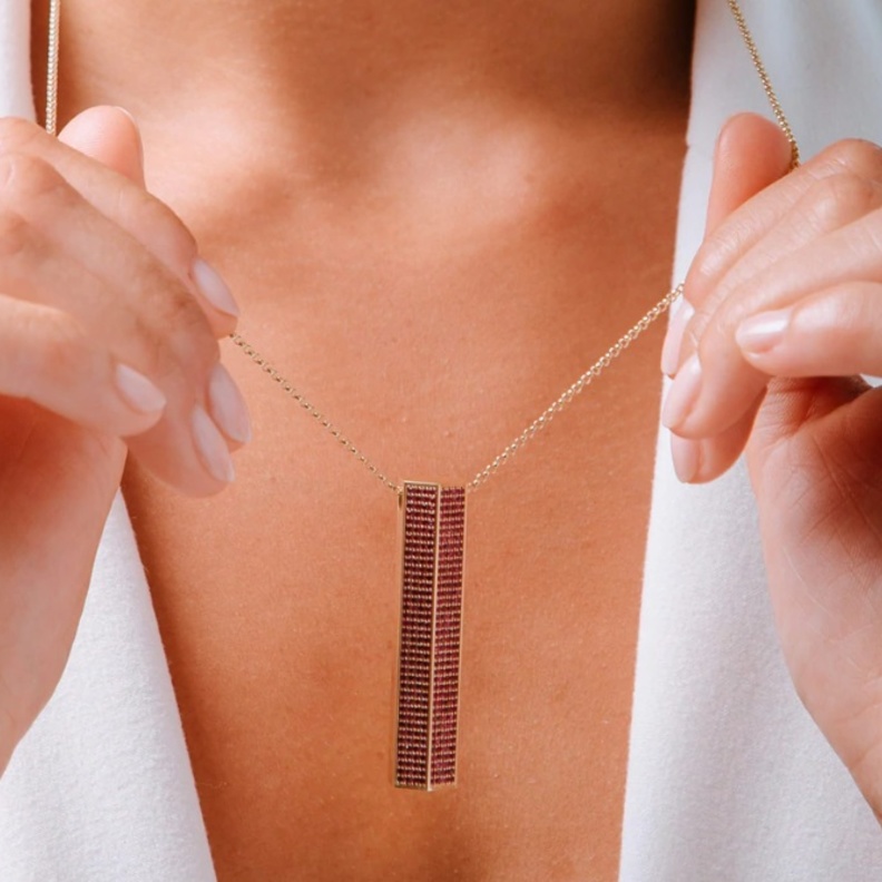 قلادة من تصميم نور شما