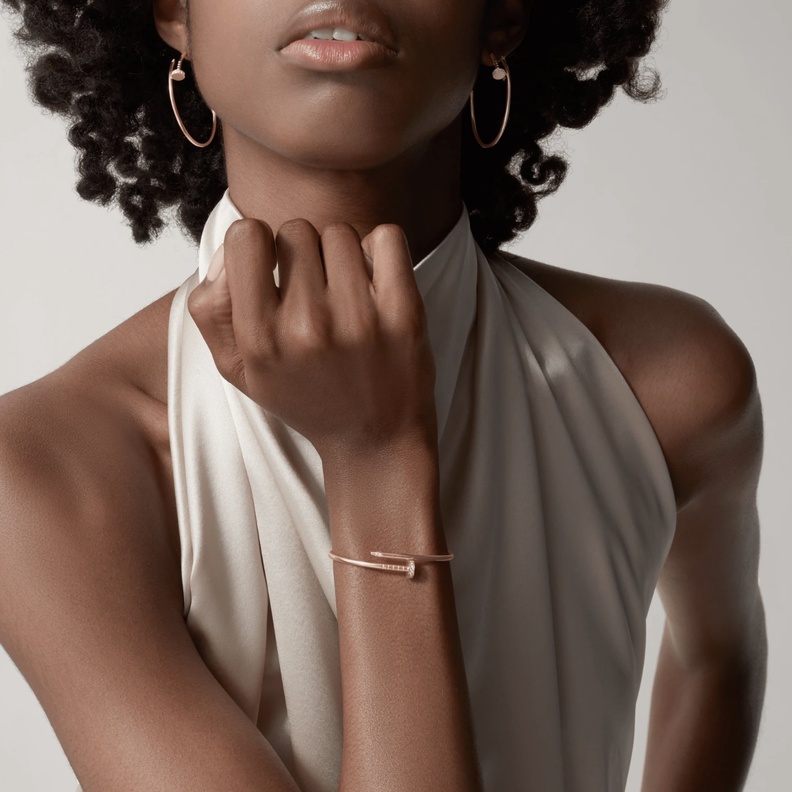 موديلات أساور ذهب ناعمة تناسب إطلالات عيد الفطر