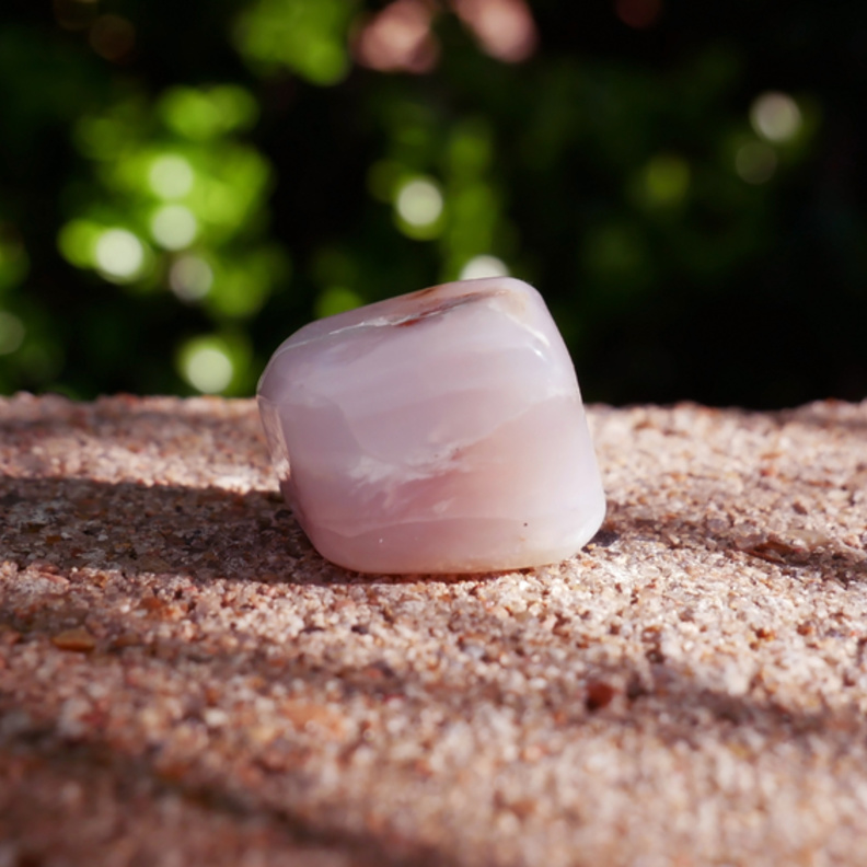 يرتبط الأوبال عموماً بالحماية