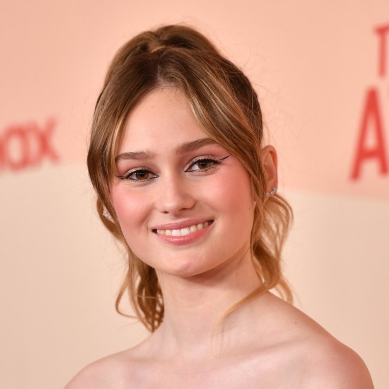 أحدث إطلالات Audrey Grace Marshall