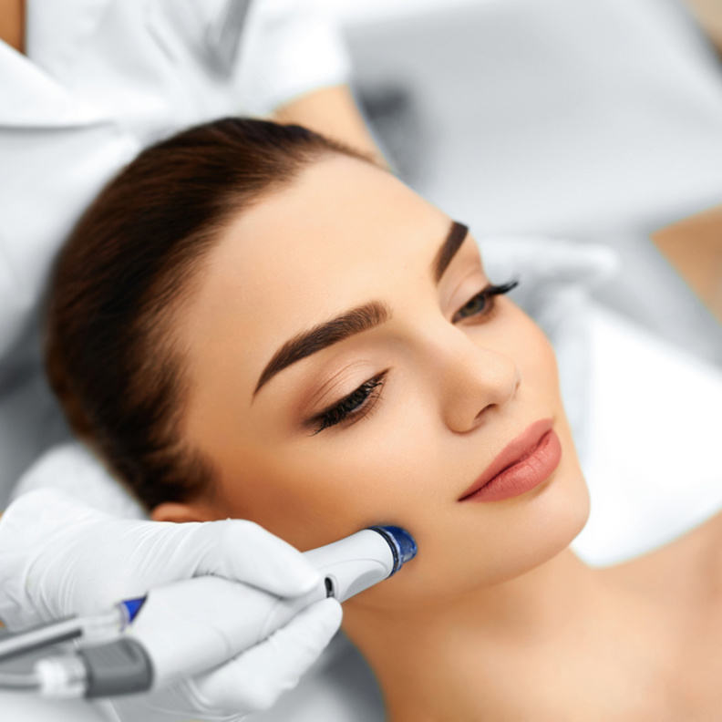 خطوات علاج التصبغات الجلدية بالليزر