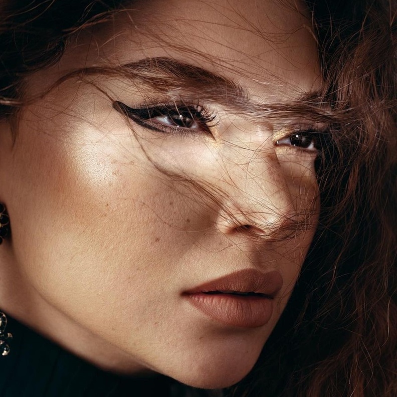  طريقة رسم العين بالآيلاينر مع بسام فتوح - الصورة من حسابه على انستغرام