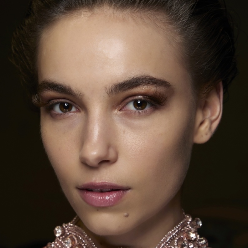 مكياج نهاري سريع يناسب آخر أيام عيد الفطر 2022